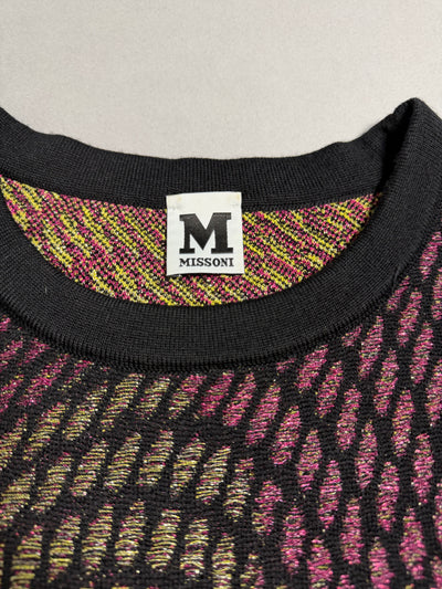 Dettaglio del girocollo con etichetta M Missoni