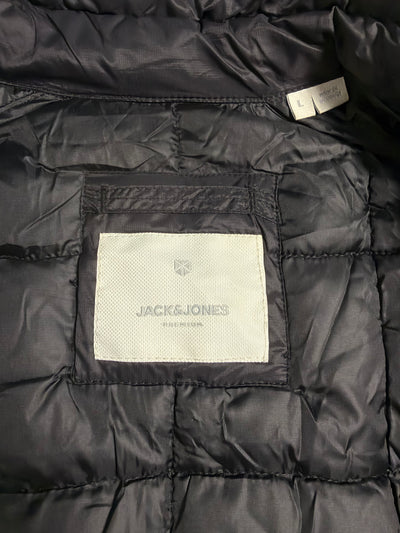 Dettaglio etichetta interna Jack & Jones Premium e taglia L