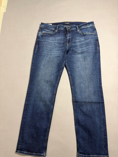 Jeans uomo regular fit JACK & JONES Clark blu scuro stesi per intero