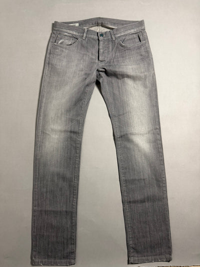 Jeans Valentino grigi da uomo modello skinny con lavaggio délavé, vista frontale distesa