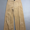 Vista frontale pantaloni ampi in velluto a coste beige Zara Woman