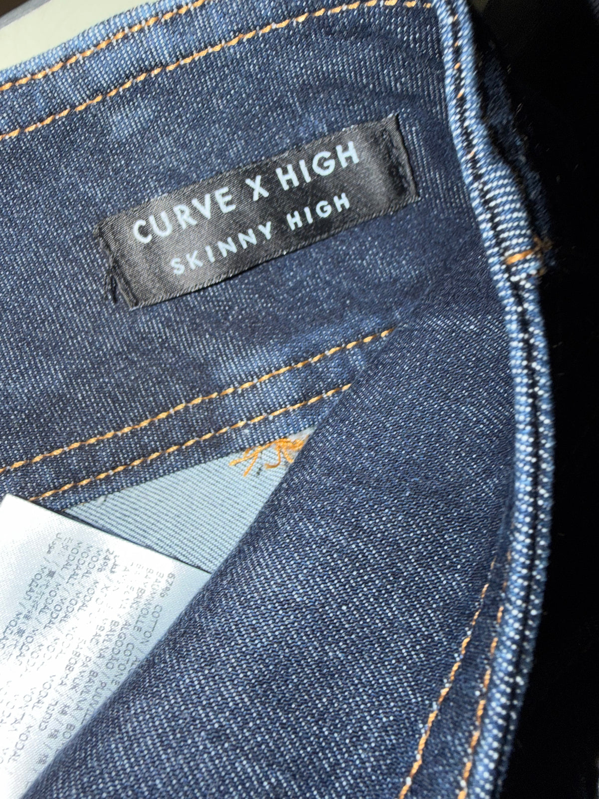 Etichetta modello interna Curve X High Skinny High dei jeans Guess