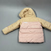 Retro del piumino Puma rosa e beige con cappuccio e logo bianco