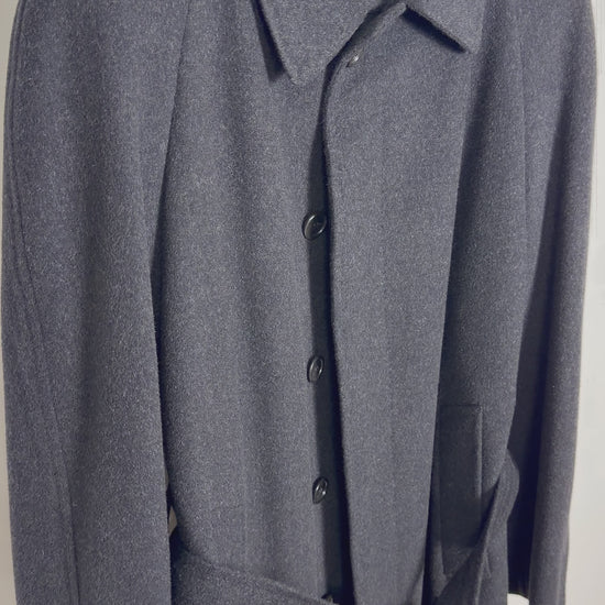 Cappotto doppiopetto in lana grigio scuro di Pierre Cardin